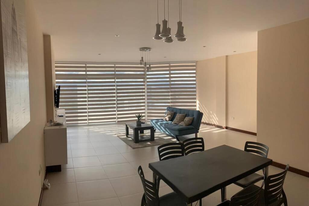 Lujoso Apartamento En Zona Exclusiva! Tarija Exteriér fotografie